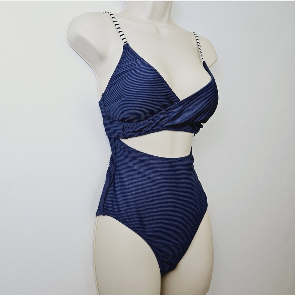 Cupshe Swimsuit NWT